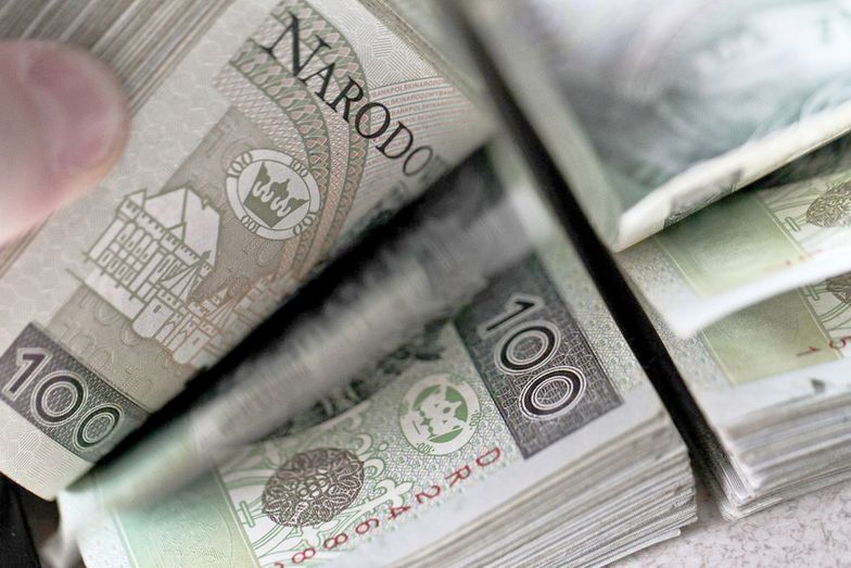 Papierowe 100 zł jest najpopularniejszym banknotem w Polsce