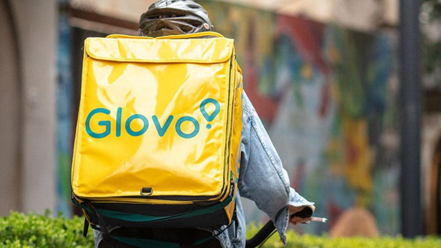 Działający na rynku dostaw jedzenia w 26 krajach Glovo przejął PizzaPortal. 