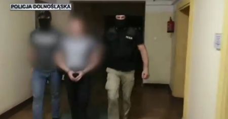 Podejrzany o śmiertelne pobicie ukrywał się przez rok. Został zatrzymany przez "łowców głów"