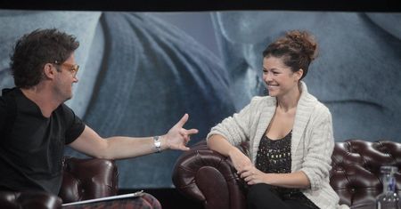 "Sexy mama": Kasia Cichopek wciąż w tym samym swetrze