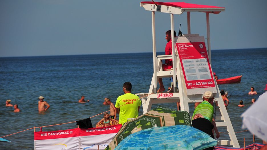 Pani Marika zapewnia, że znak o zakazie kąpieli stoi w złym miejscu