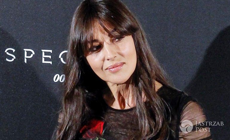 Tak najstarsza dziewczyna Bonda promuje film o agencie 007. Monica Bellucci cała w różach od bardzo znanej marki