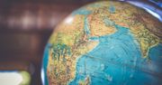 Państwa, miasta i kontynenty. Rozpoznaj po jednej wskazówce