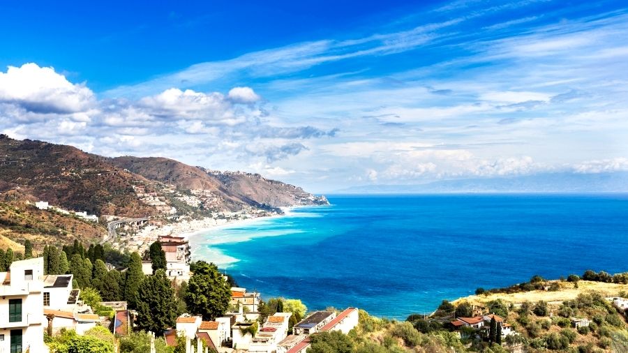 Podziwiający teraz piękne włoskie widoki, już za chwilę mogą być ewakuowani do kraju. 