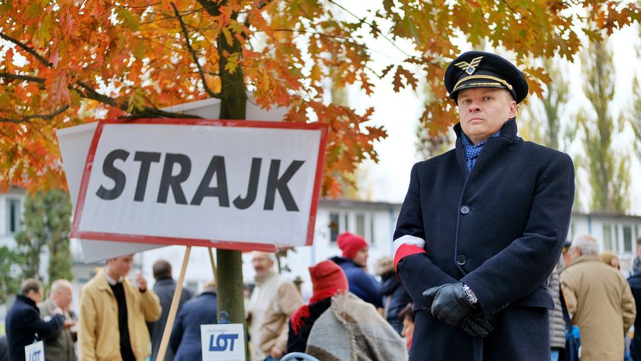 Uczestnik strajku w PLL LOT pilot, kapitan Leszek Grzeszczyk