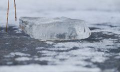 Sulice. Jedna osoba wpadła pod lód