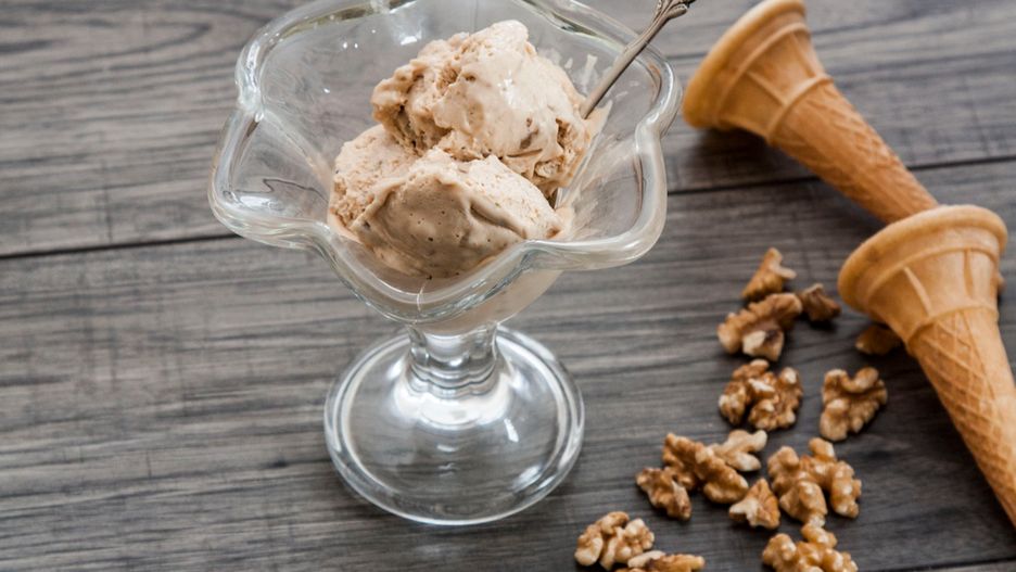 Domowe lody orzechowe