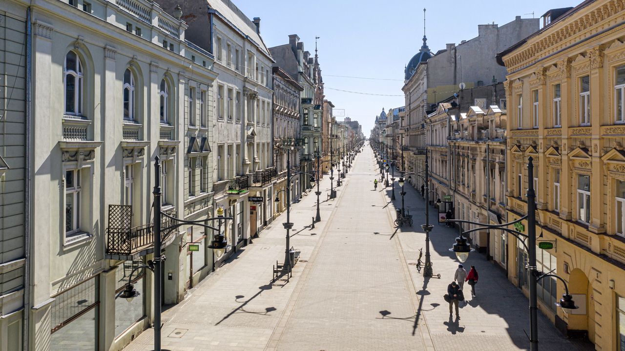 Strach przed koronawirusem zatrzymuje ludzi w domach. Transport w miastach odczuwa skutki