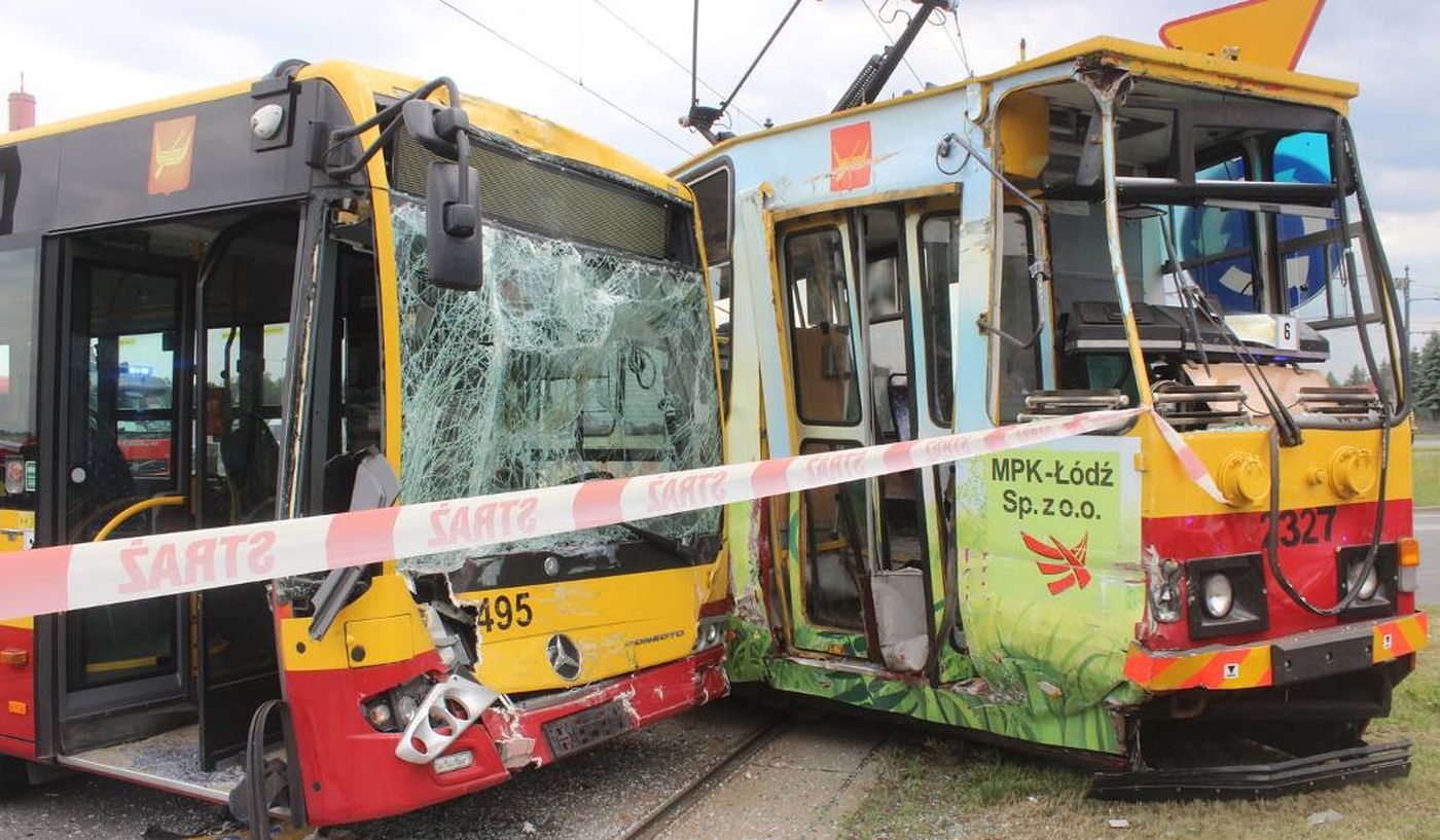 Poważny wypadek tramwaju i autobusu w Łodzi. Jest wielu rannych