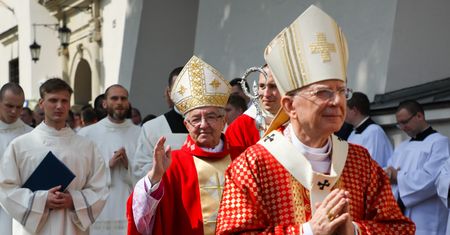 Gdańsk. Konferencja o "Solidarności" z rządowych pieniędzy. Honorowymi gośćmi abp Głódź i abp Jędraszewski