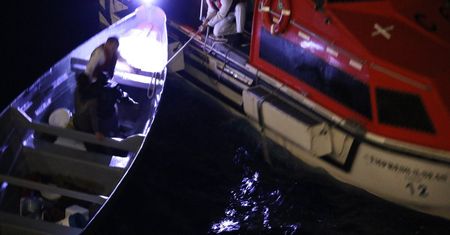 Cudowne ocalenie uwięzionych na morzu. Statek miał płynąć inaczej
