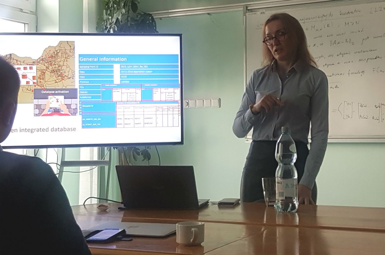 Dr Aneta Afelt zajmuje się m.in analizą zjawisk z dziedzin zastosowania hydrologii, meteorologii i klimatologii. 