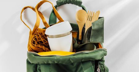 Jak używać mniej plastiku w kuchni? Zero waste dla opornych
