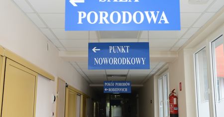 Pacjentka szpitala rodziła w samotności. Nie było reakcji lekarzy i pielęgniarek