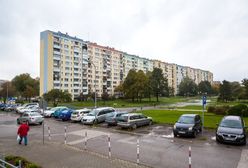 Parking na osiedlu co najmniej siedem metrów od budynku. Sądy nie są jednak jednomyślne