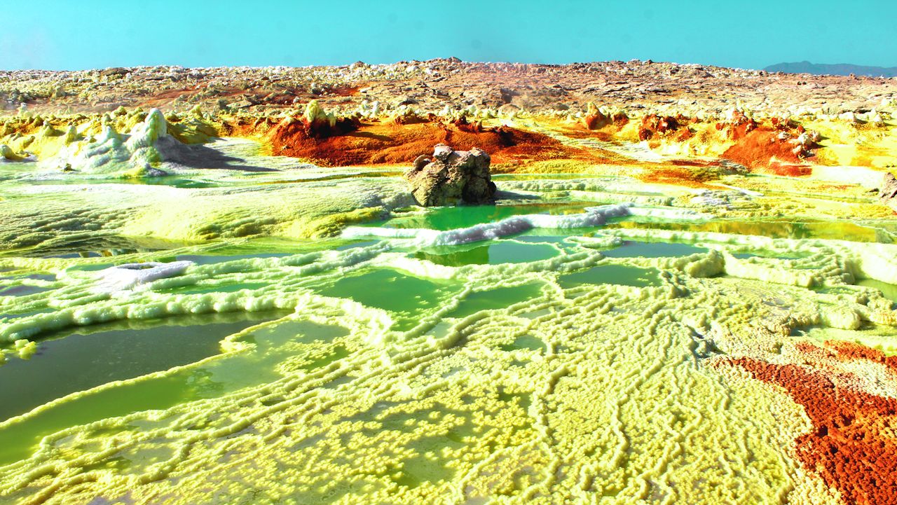 Dallol. Miejsce na Ziemi, w którym nie przetrwa żadne życie. Panują tam skrajnie ekstremalne warunki