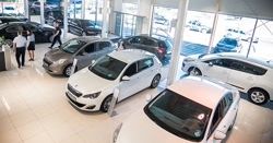 Dealerzy reeksportują na potęgę