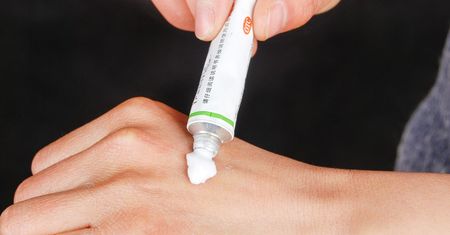 Popularna maść wycofana z aptek. Decyzja GIF