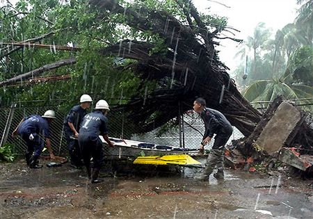 351 osób zginęło podczas cyklonu w Birmie