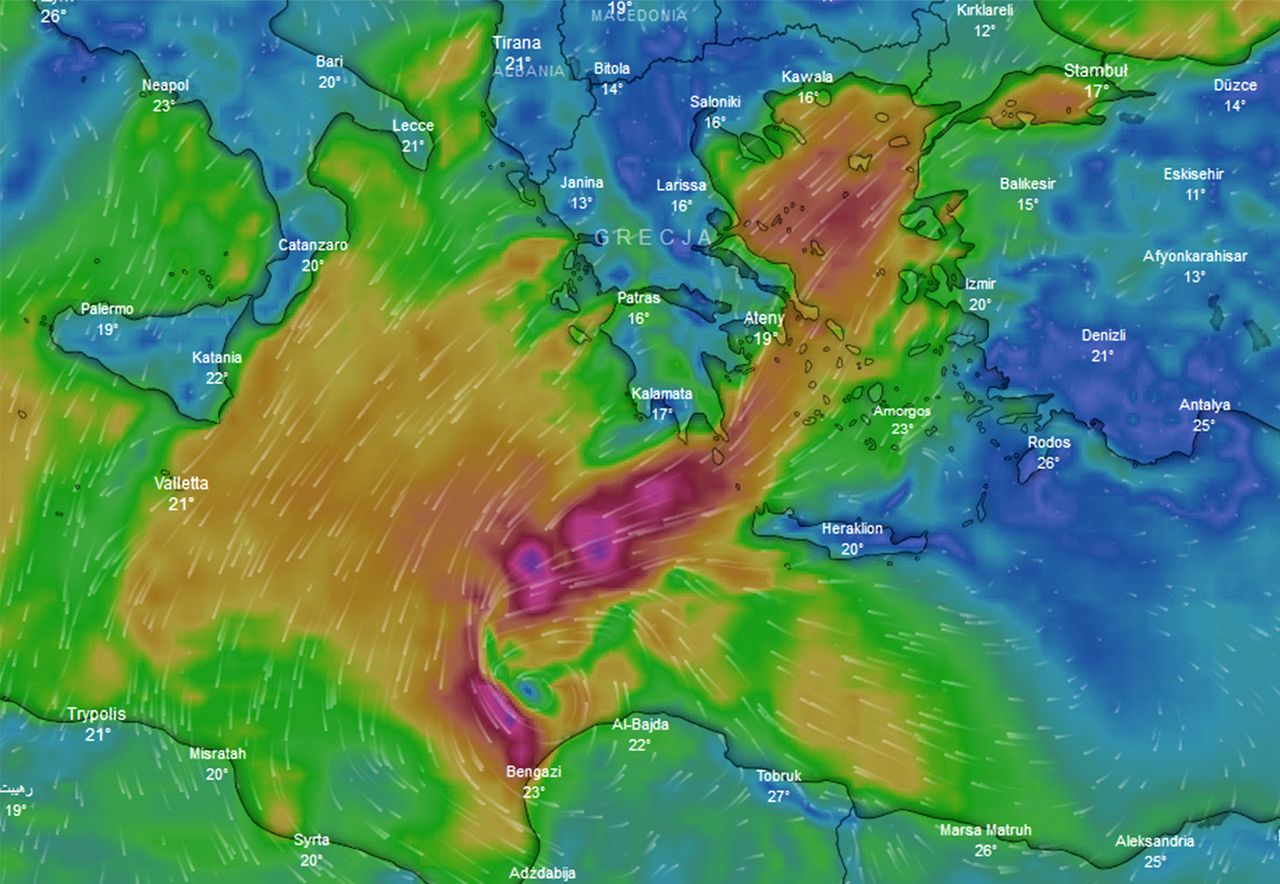 Potężny cyklon nad Morzem Śródziemnym. Przypomina tropikalny