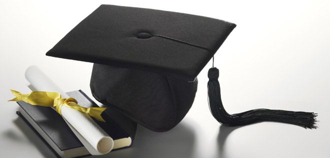 Prowokacja absolwenta: sprzedaje dyplom za 1 centa