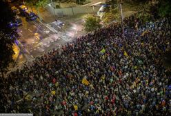 Hiszpania. Kolejna burzliwa noc. Starcia demonstrantów z policją