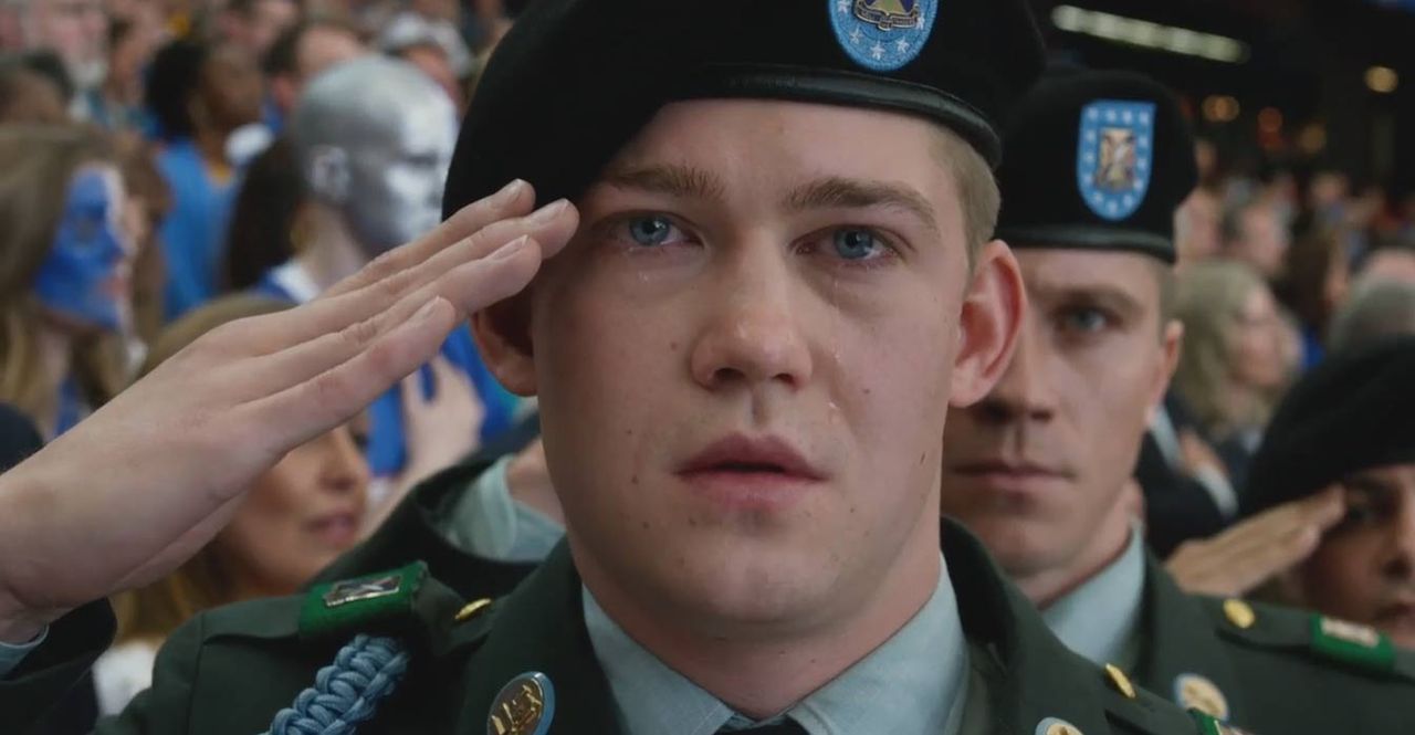 "Billy Lynn's Long Halftime Walk”: Ang Lee nakręcił piękny film, którego nie da się oglądać