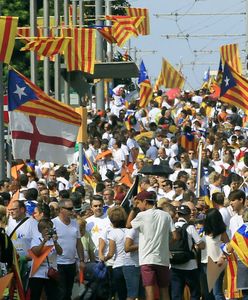 Hiszpanie chcą zatrzymać referendum w Katalonii. Grożą nawet więzieniem