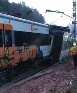 Katastrofa kolejowa pod Barceloną. Wykolejony pociąg