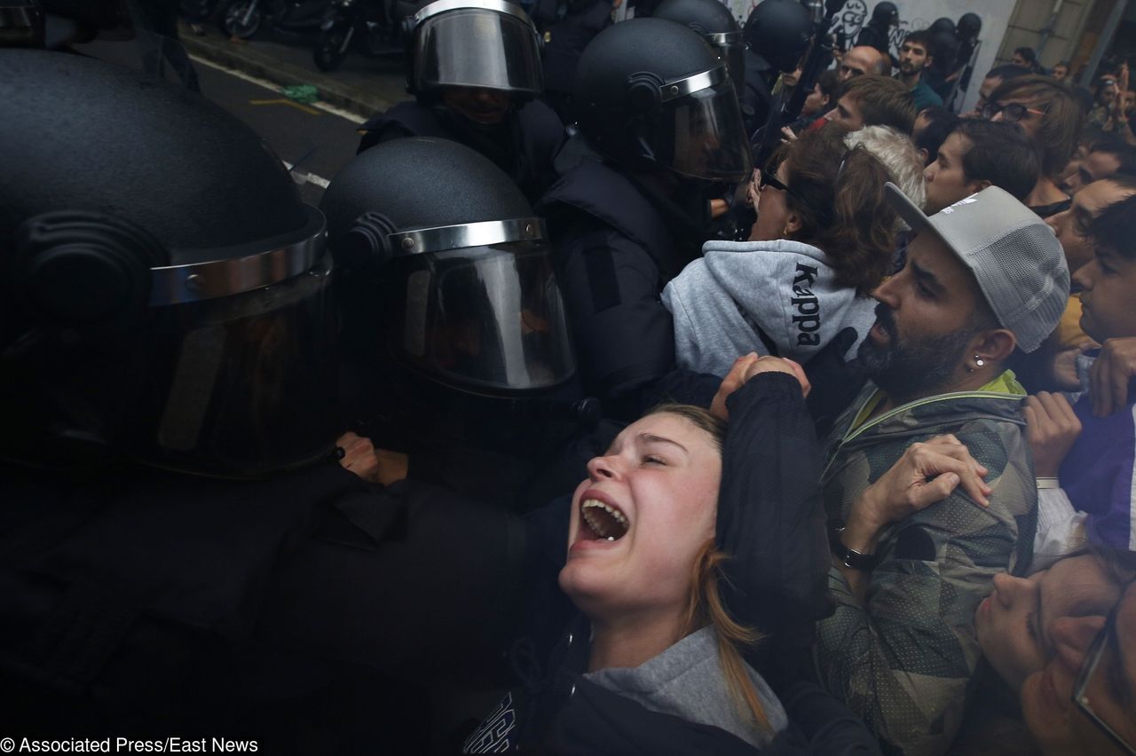 Brutalne sceny w Katalonii. Niektóre filmy wyjątkowo drastyczne