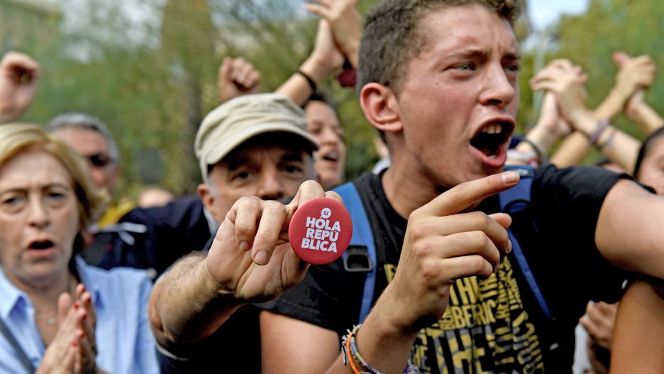Katalończycy po referendum