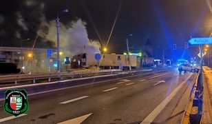 Błonie. Tir wjechał w dystrybutor z gazem