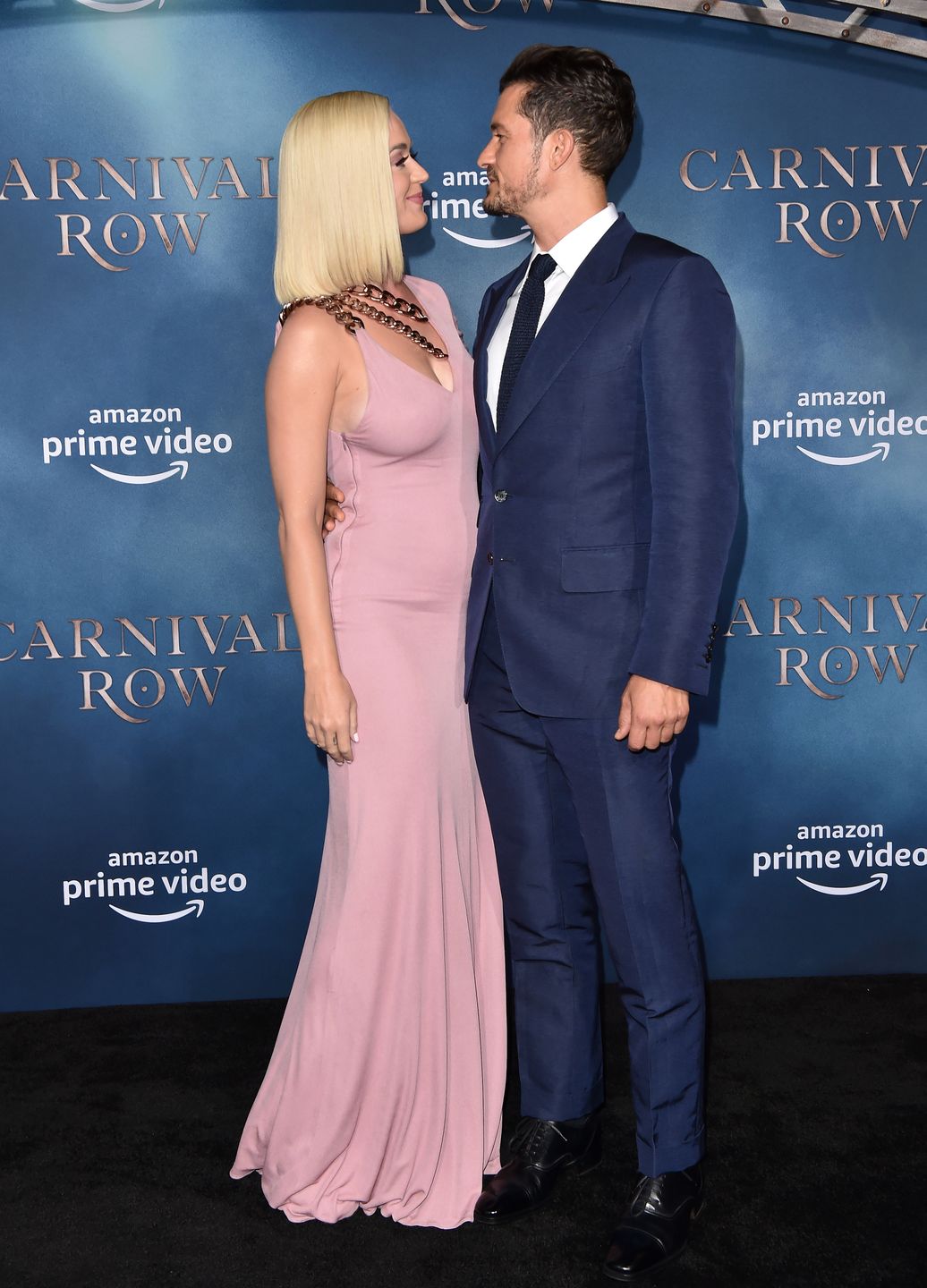 Katy Perry i Orlando Bloom pojawili się razem na premierze “Carnival Row” 