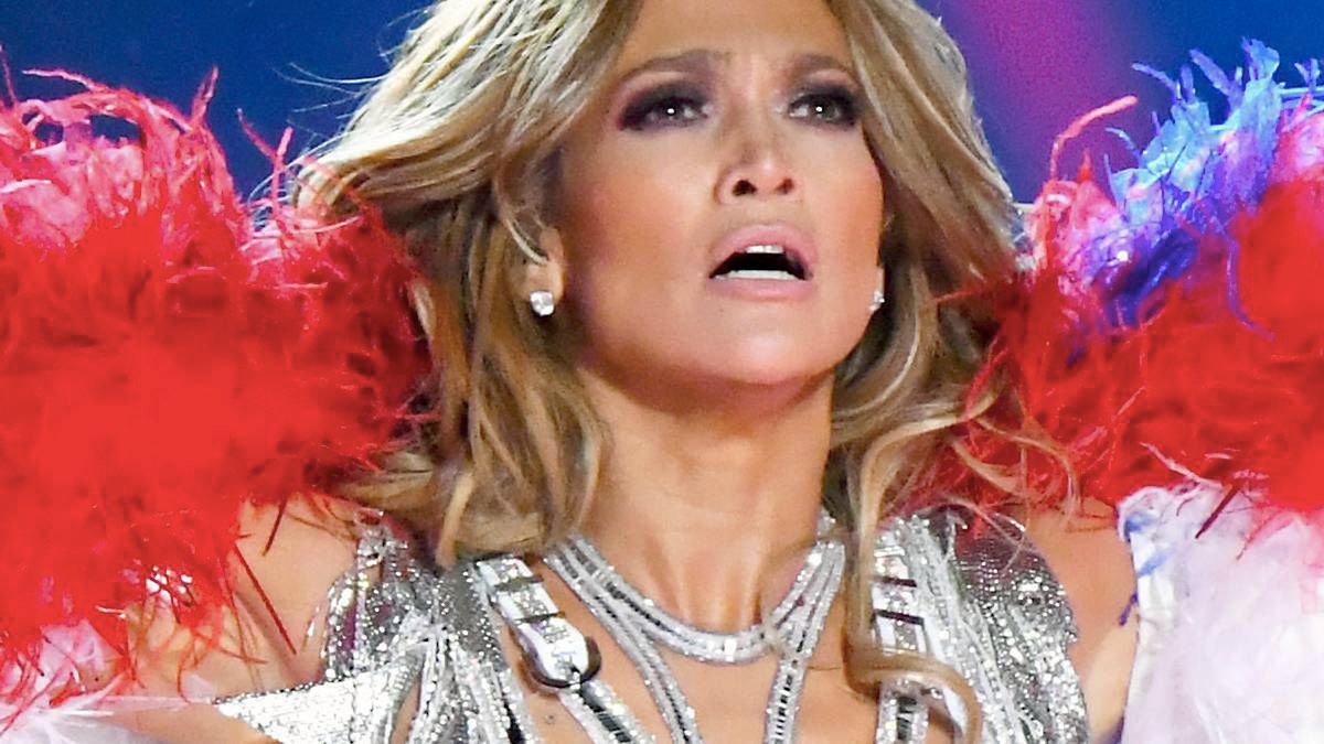 Jennifer Lopez na Super Bowl 2020 przeżyła chwile grozy. Wszyscy to przeoczyli, a było o włos od tragedii