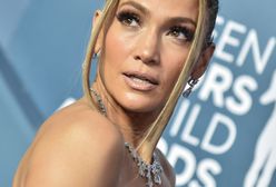 Jennifer Lopez wygląda jak Edyta Górniak rok temu. Niemal identyczna fotografia