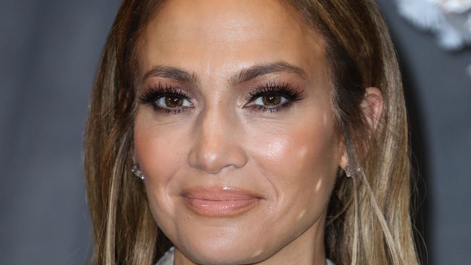 Cała rodzina Jennifer Lopez w piżamach. Akcja: świąteczna jajecznica na kolację