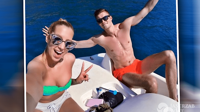 Karol Kłos z dziewczyną