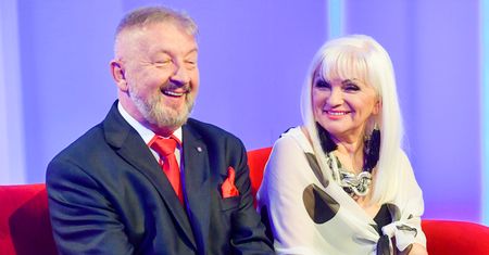 "Sanatorium miłości". Tylko amory im w głowie. "Jak usiadła na niego, to go już nie puści"