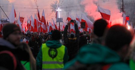 Policja zatrzymała kilkanaście uzbrojonych osób przed Marszem Niepodległości