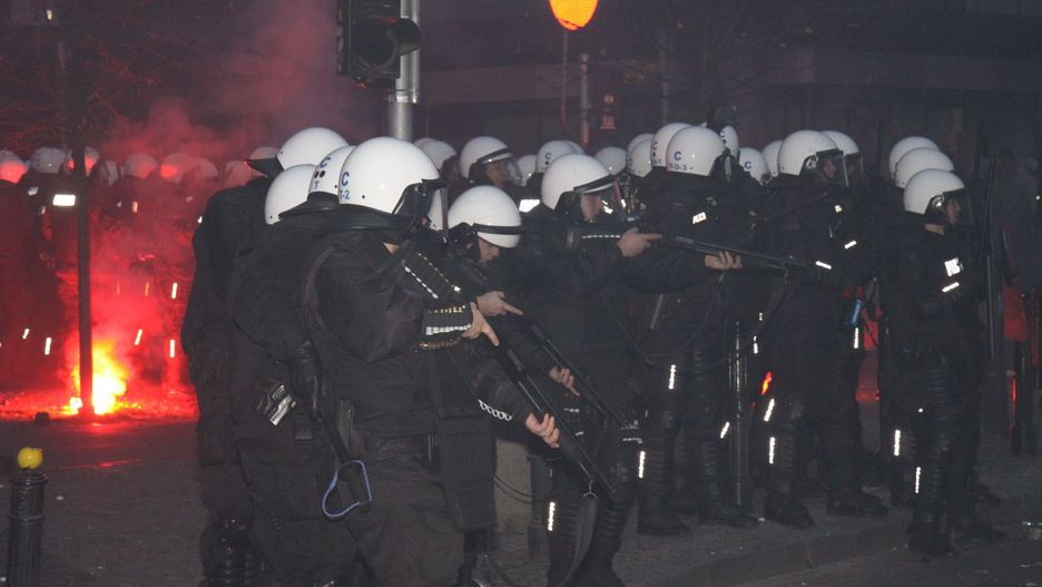 w 2017 roku 22 policjantów zostało rannych podczas Marszu Niepodległości.