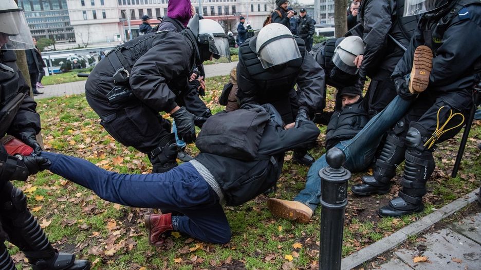 Policja użyła siły wobec protestujących