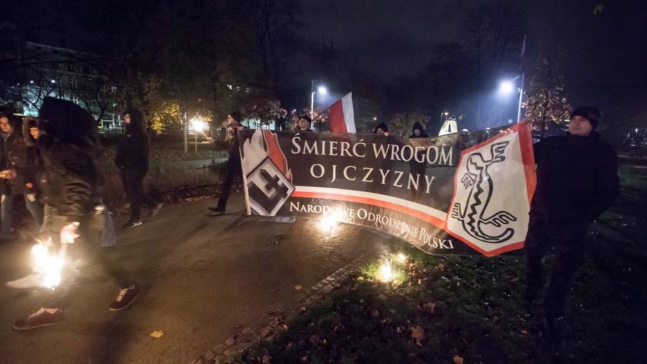 Jeszcze w listopadzie warszawska prokuratura wszczęła śledztwo w sprawie publicznego propagowania faszyzmu lub nawoływania do nienawiści podczas Marszu Niepodległości