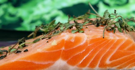 Idzie weekend majowy, nieuczciwi restauratorzy będą mieć żniwa. Tylko co piąty lokal nie oszukuje