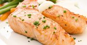 Zdrowa kolacja. Przepis na łososia i pomysły na kalafior