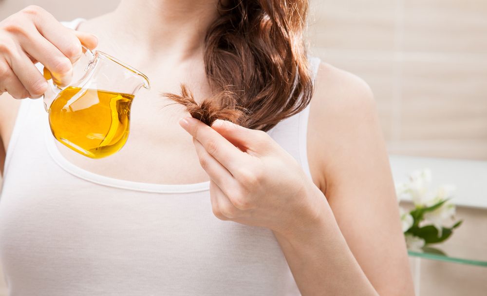 Jak stosować olejki na włosy?