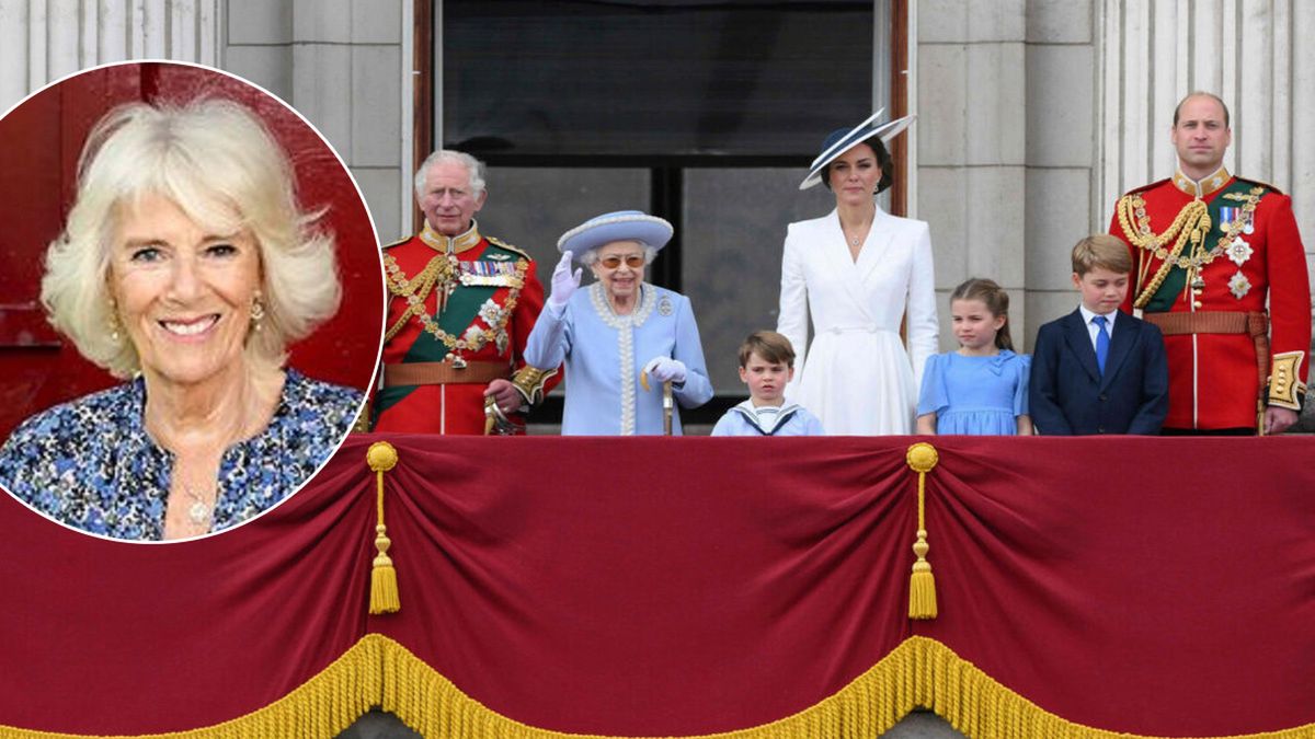 Rodzina królewska świętuje 75. urodziny księżnej Camilli. Do oficjalnego portretu zapozowała z nietypowym kompanem