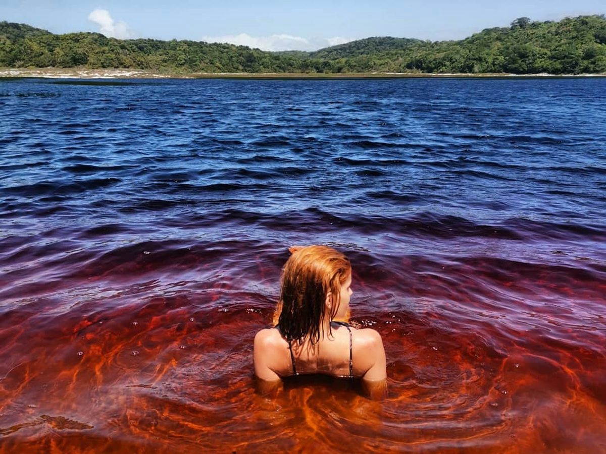 jezioro coca-cola, fot. instagram/lostbirdvn