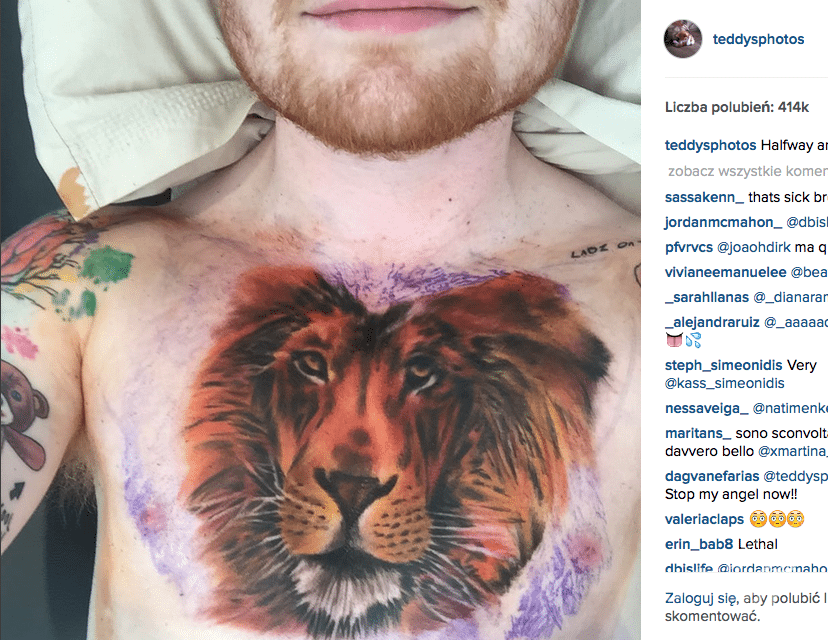 Tatuaż Ed Sheeran - lew na torsie