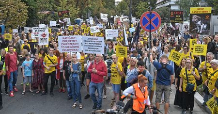 Sejm. Protest obrońców praw zwierząt. "Gdzie ta dobra zmiana?"