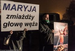 "Klątwa" jedzie do Słupska. Wierzący zapowiadają protest czterech tysięcy osób z różańcami